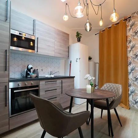 Apartment L'escale Balneo'romantique - Loveroom - Jacuzzi & Petit Dejeuner